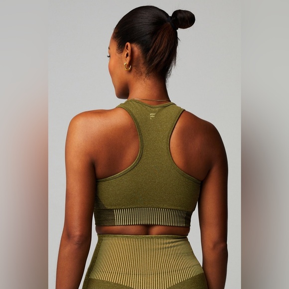 Fabletics Seamless Low Impact Sport Stripe Bra - Picture 2 of 7